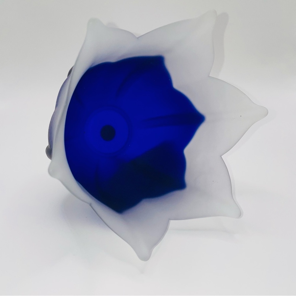 Partylite Cobalt Blue White Frosted Glass Lotus Flower Candle Holder Bowl 4.5” - Picture 5 of 11